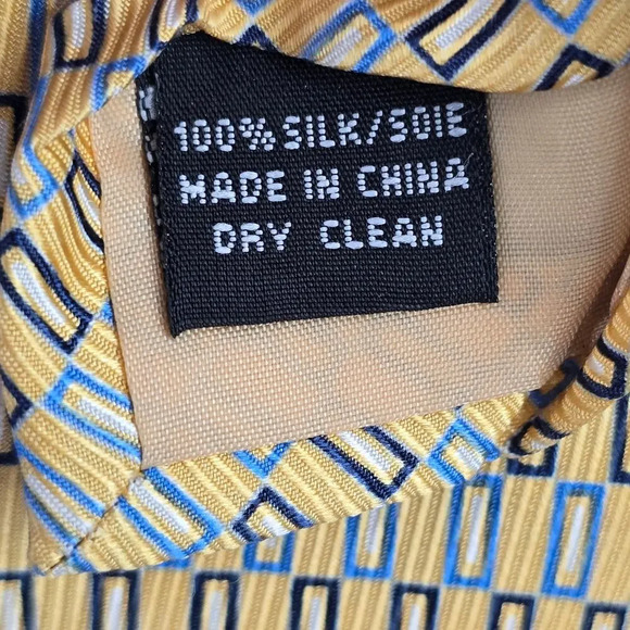 IZOD Geometric Yellow Blue Executive Corporate Silk Neck Tie Men's - Picture 5 of 6